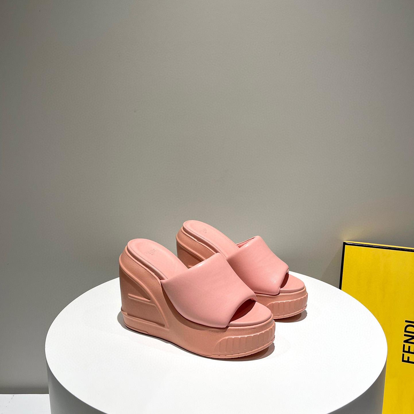 Fendi Fashion Show Pink Nappa Leather Slides - everydesigner