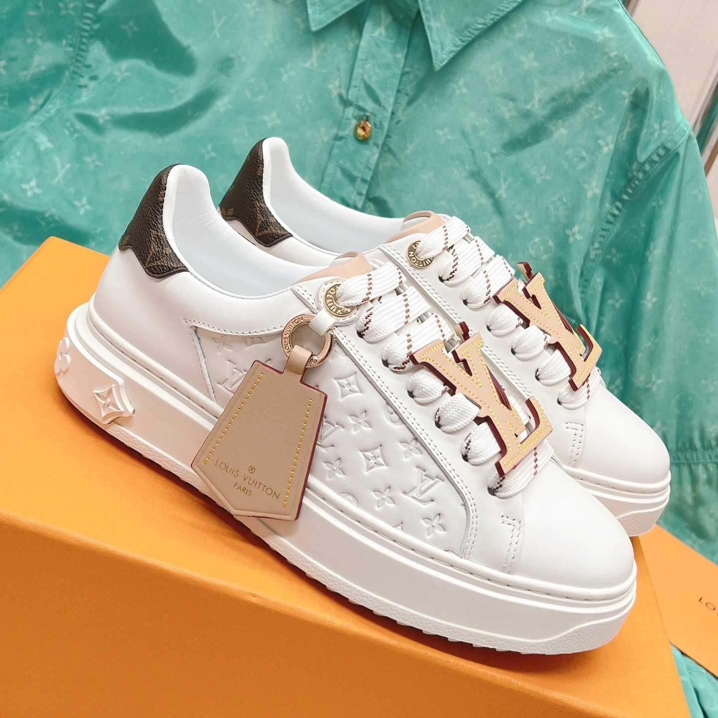 Louis Vuitton Time Out Sneaker (upon uk size)  1ABHRY - everydesigner