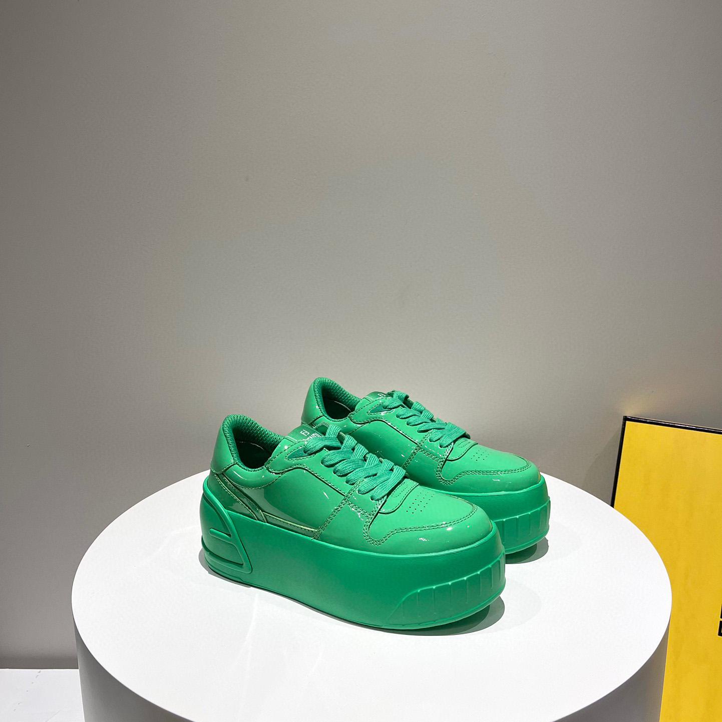 Fendi Fashion Show Green Leather Low-Tops Sneaker  - everydesigner