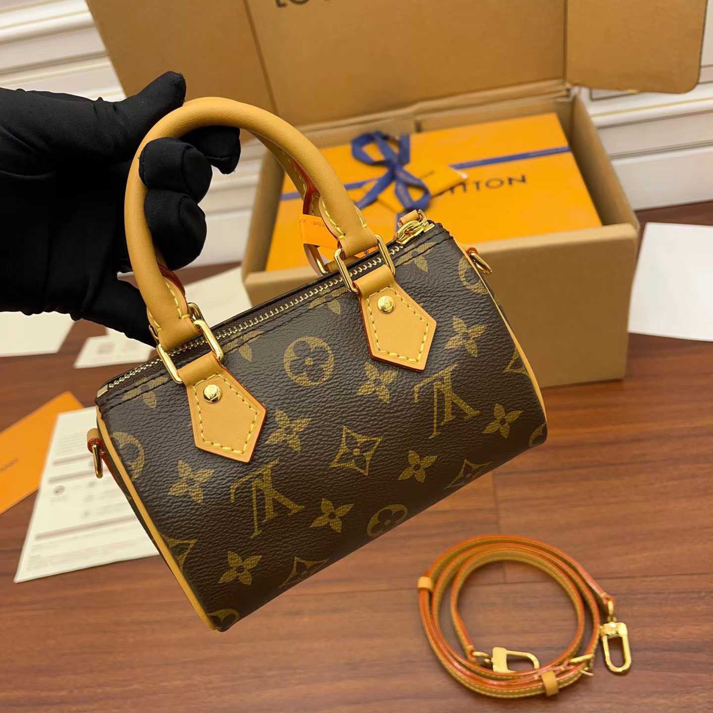 Louis Vuitton Monogram Nano Speedy Bandouliere   M81085 - everydesigner