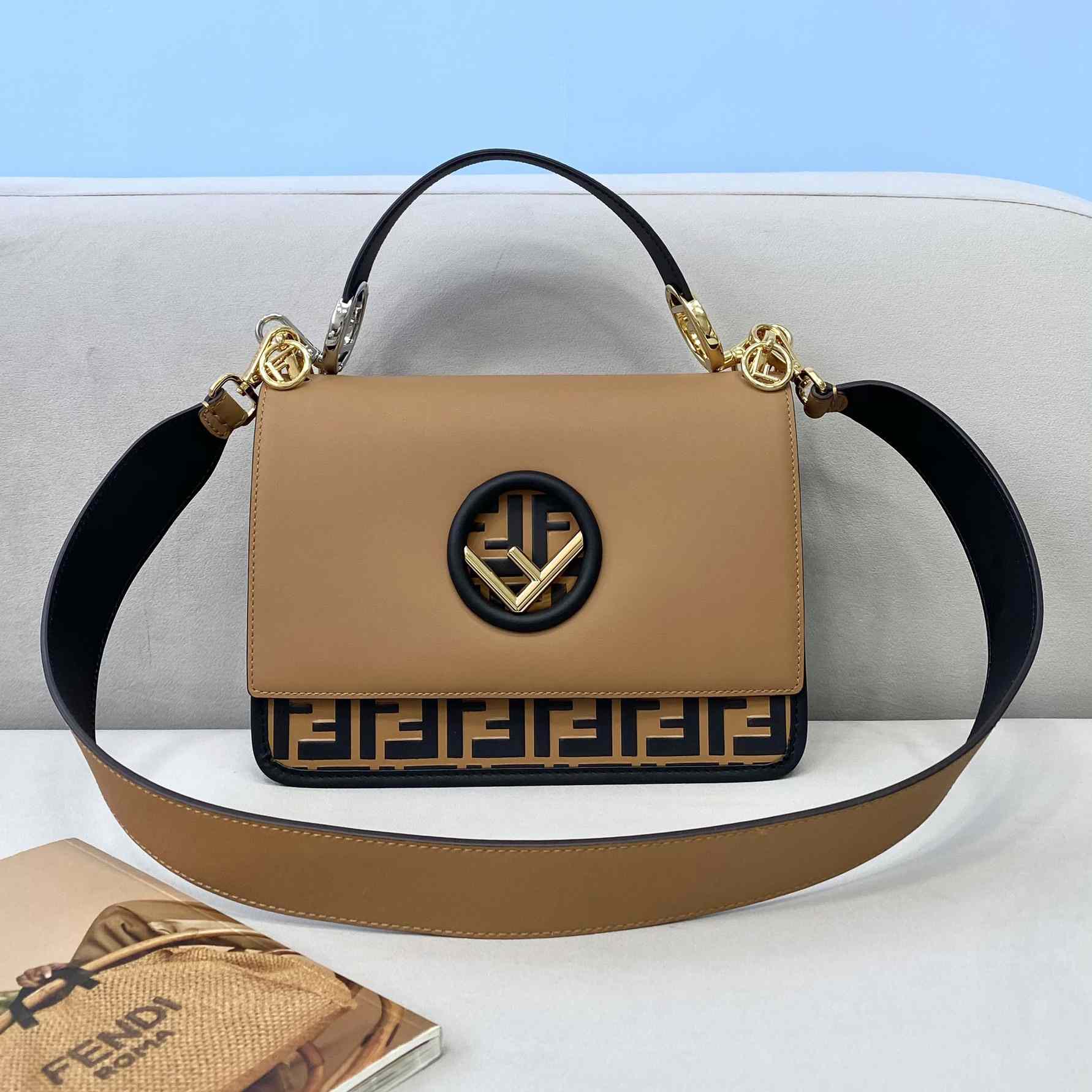 Fendi FF Logo Bottom Shoulder Bag(26cm) - everydesigner