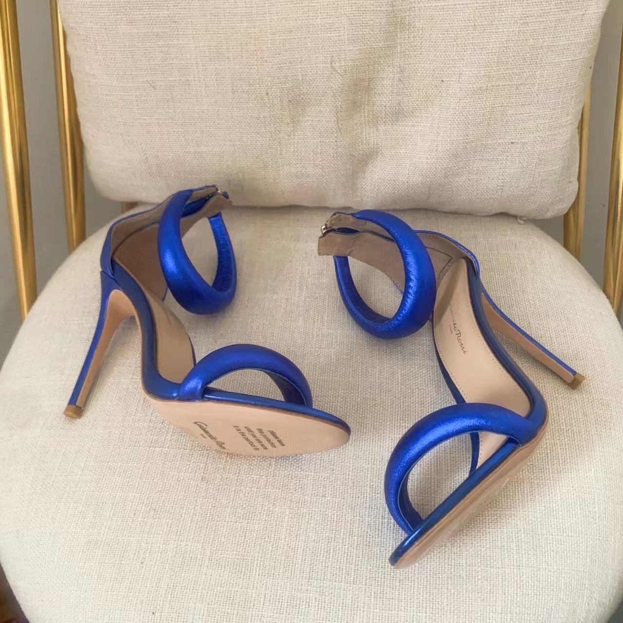 Gianvito Rossi Leather Bijoux Sandals - everydesigner