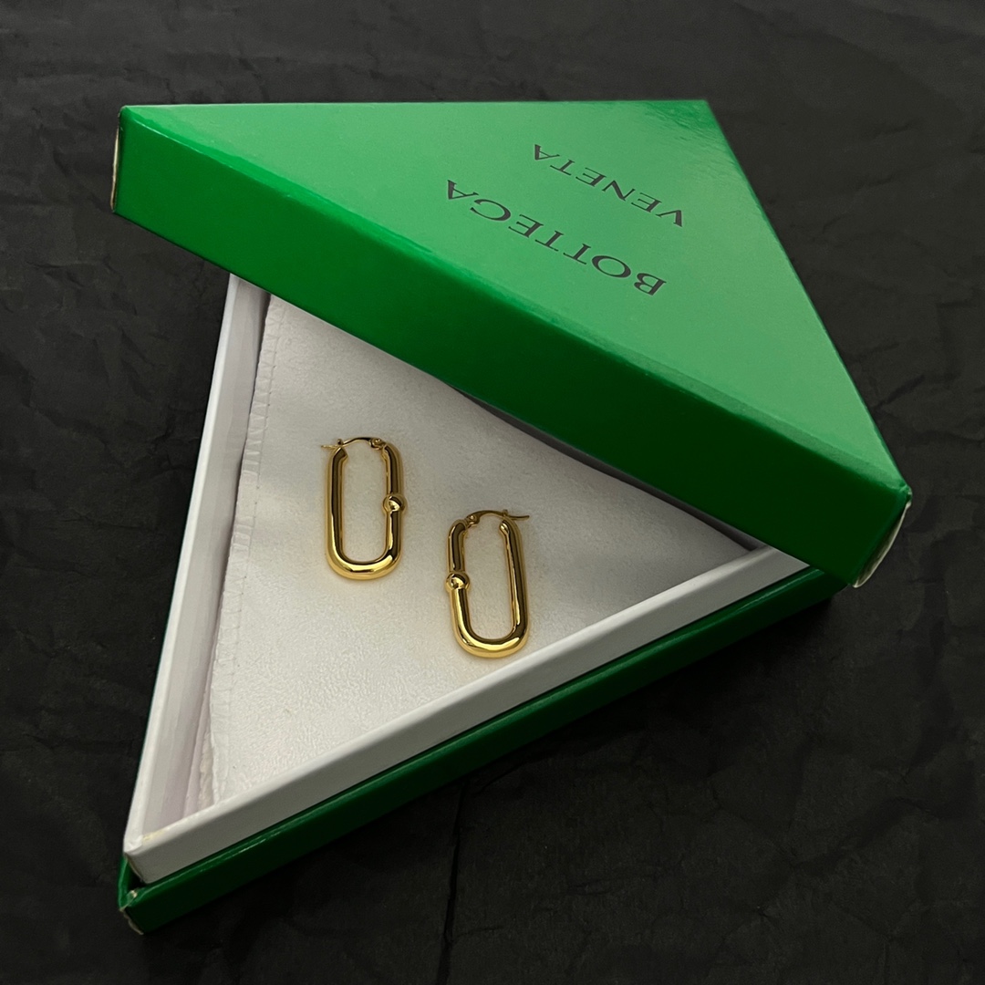 Bottega Veneta Chains Hoop Earrings - everydesigner