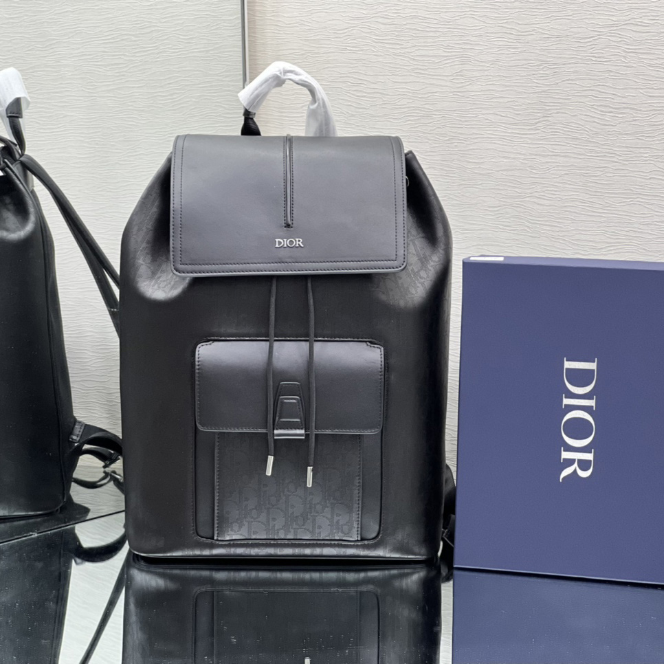 Dior Motion Backpack  - everydesigner