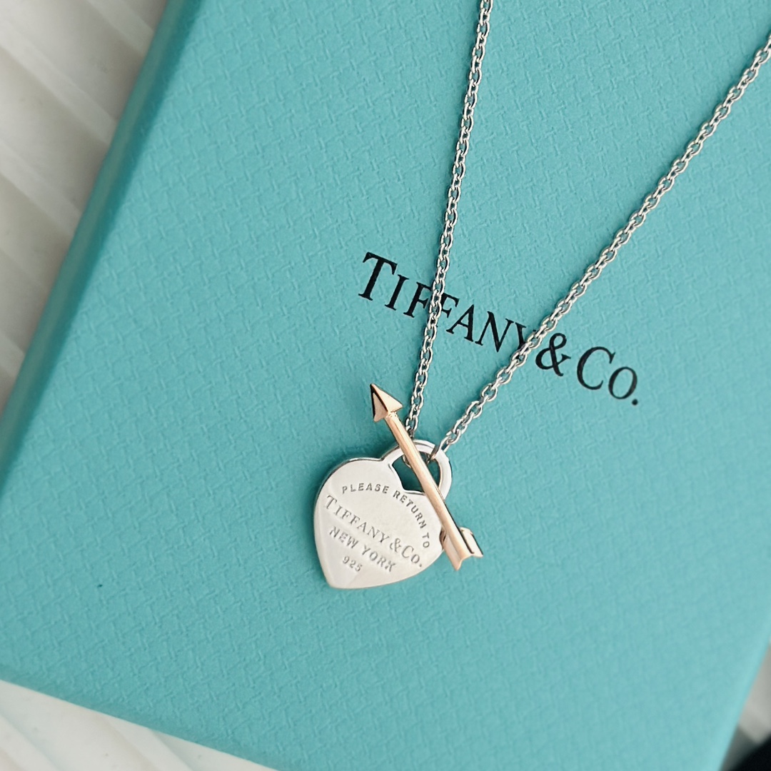 Tiffany&CO Lovestruck Heart Tag Pendant - everydesigner