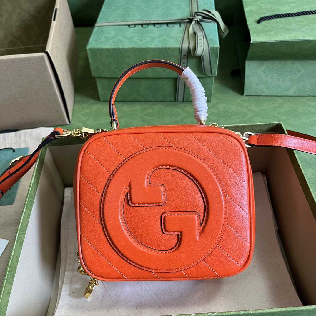 Gucci Blondie Top Handle Bag (17-15-9cm) - everydesigner