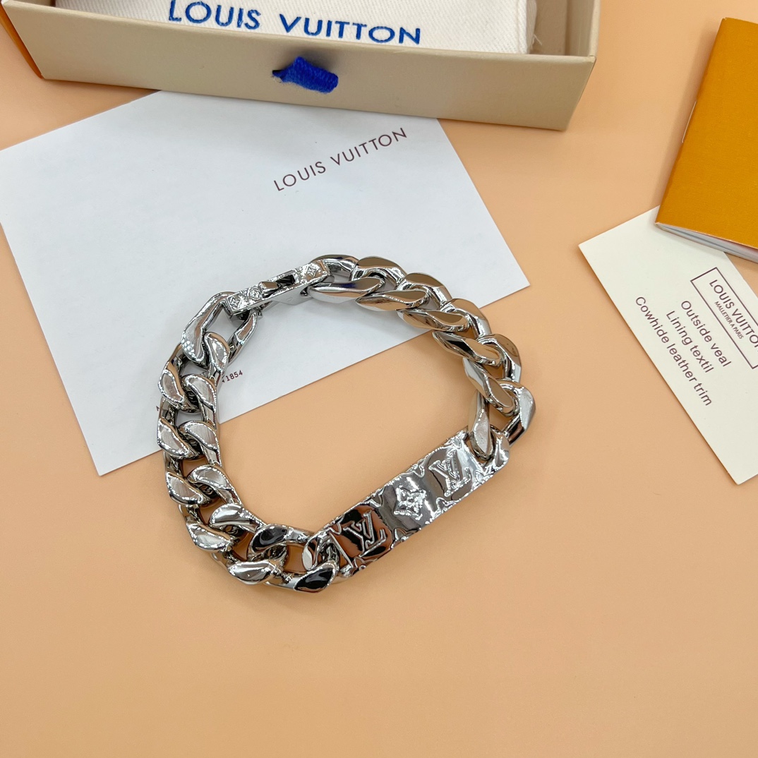 Louis Vuitton Monogram Chain Bracelet   M00855 - everydesigner