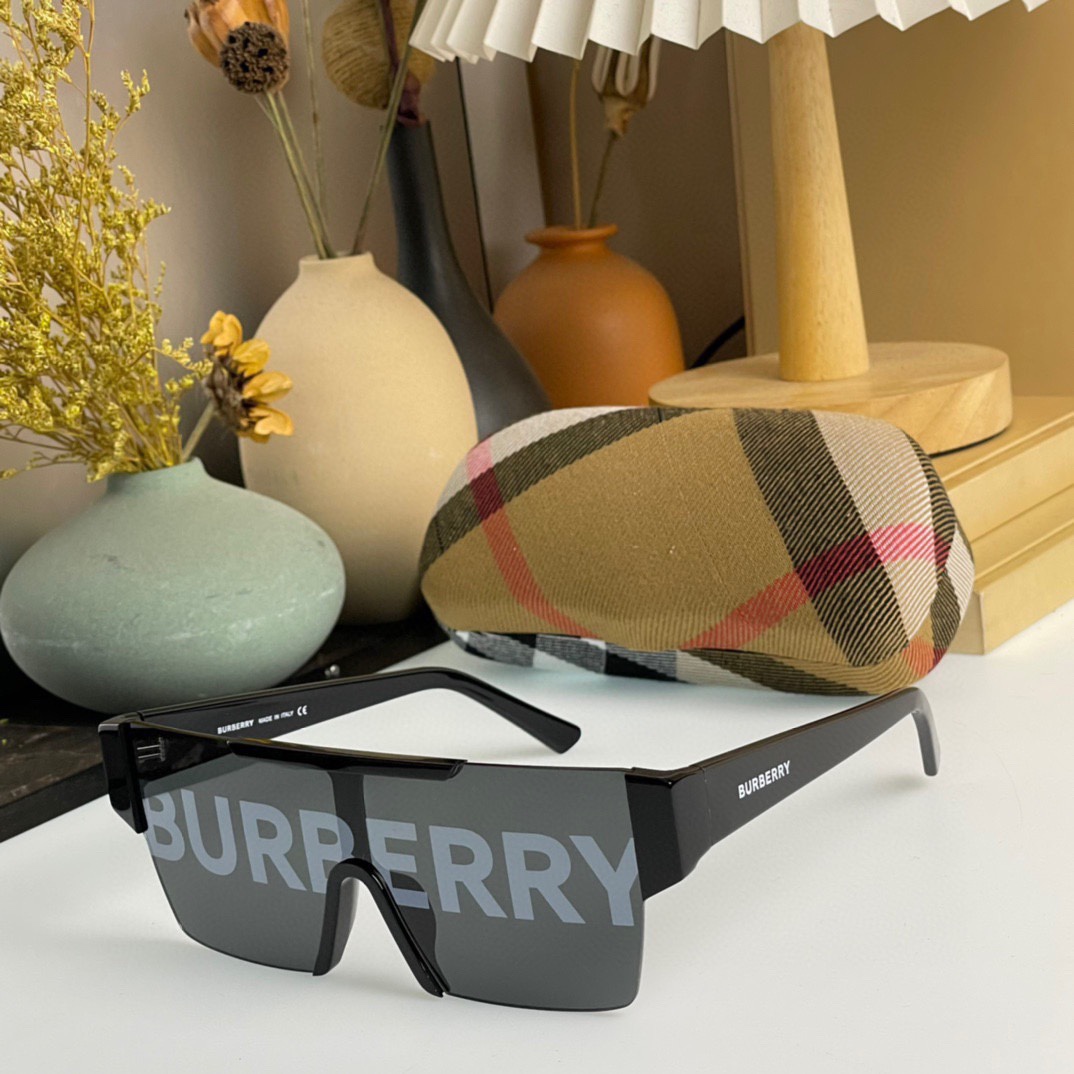 Burberry Logo Lens D-frame Sunglasses    BE4291 - everydesigner