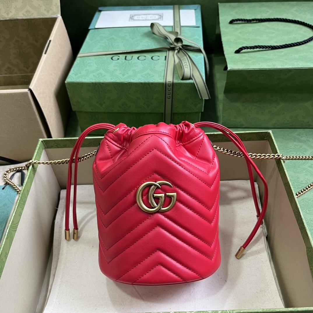 Gucci GG Marmont Matelassé Mini Bucket Bag  (19-17-13cm) - everydesigner