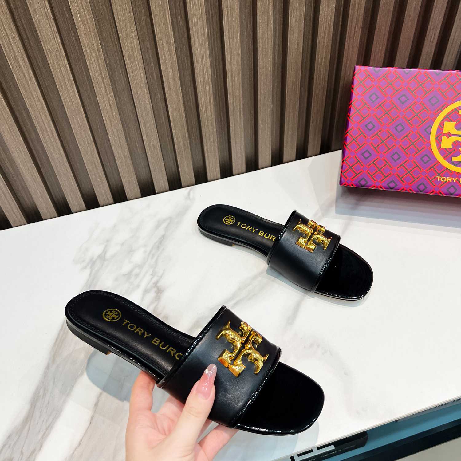 Tory Burch Eleanor Slide - everydesigner