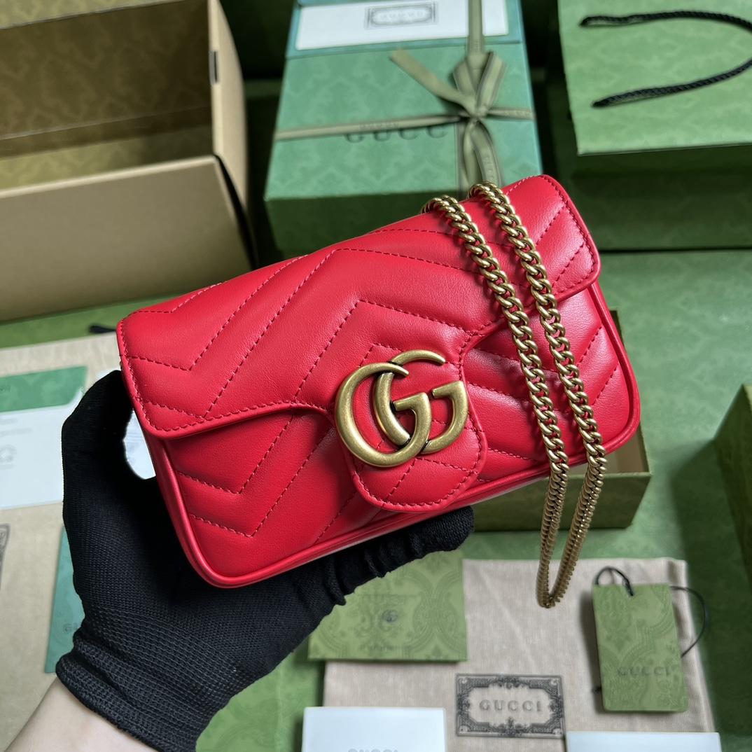 Gucci GG Marmont Matelassé Super Mini Bag (16.5-10-4.5cm) - everydesigner