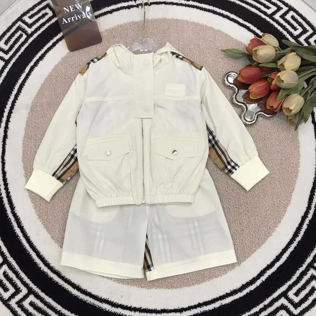 Burberry Kid's suit    (50% Off Sale)  yf1118 - everydesigner