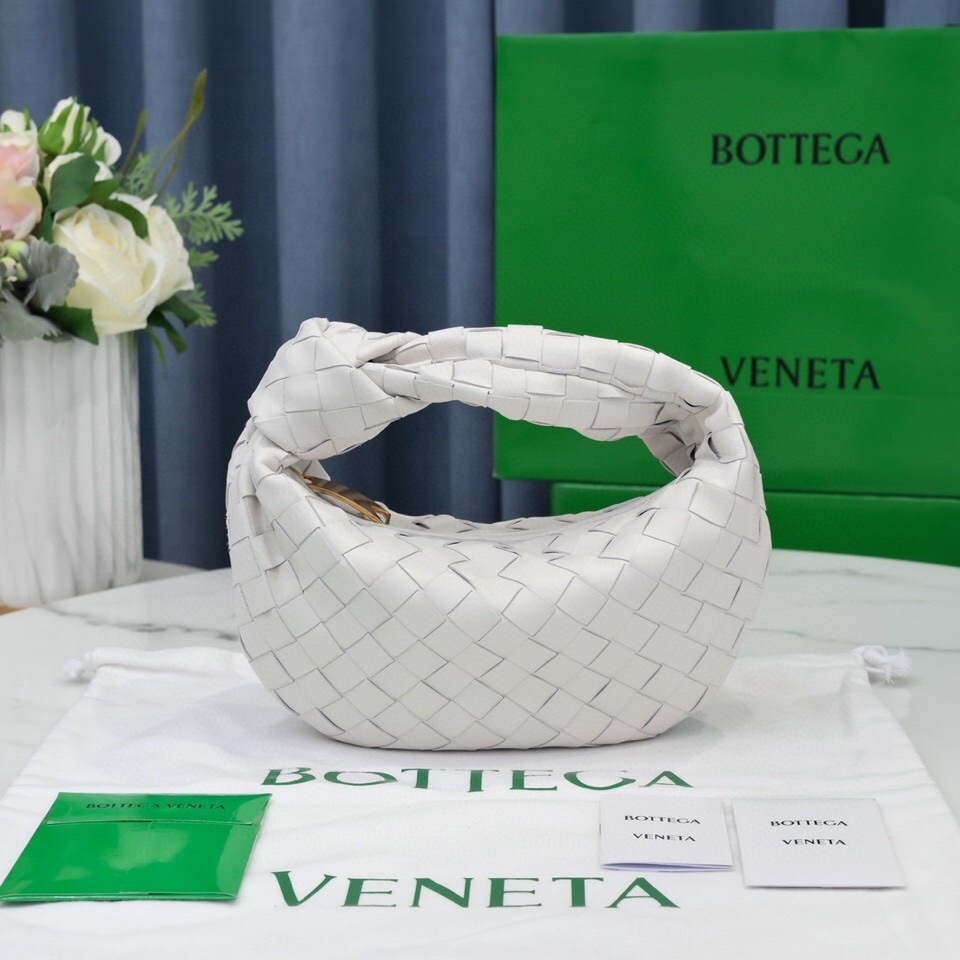 Bottega Veneta Mini Jodie - everydesigner