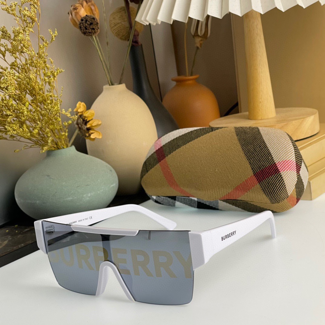 Burberry Logo Lens D-frame Sunglasses    BE4291 - everydesigner