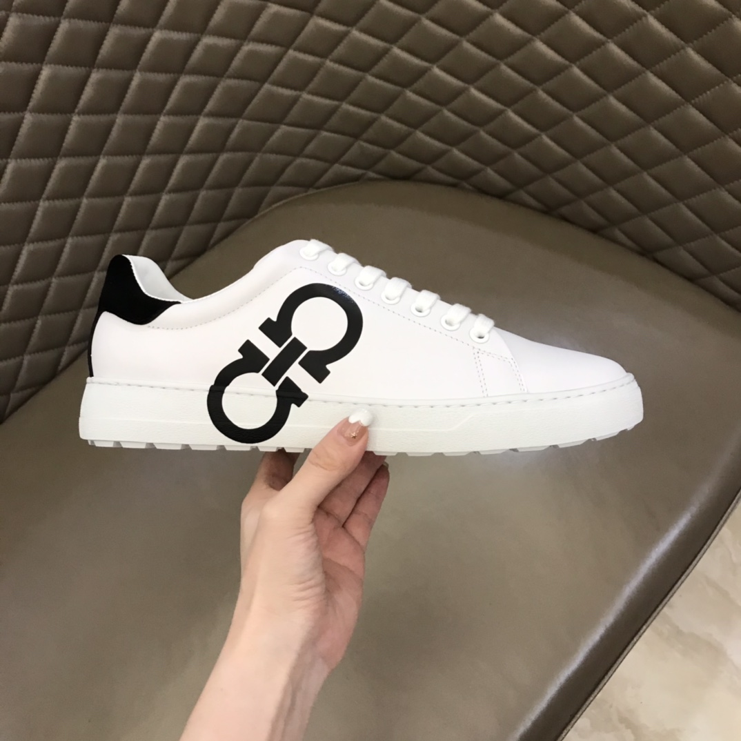 Ferragamo Gancini Sneaker - everydesigner