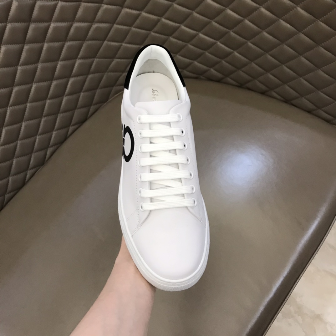 Ferragamo Gancini Sneaker - everydesigner