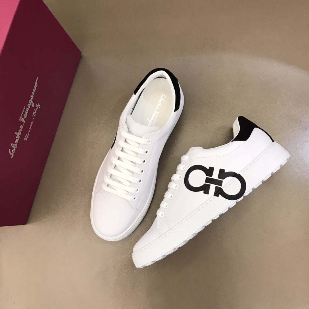 Ferragamo Gancini Sneaker - everydesigner