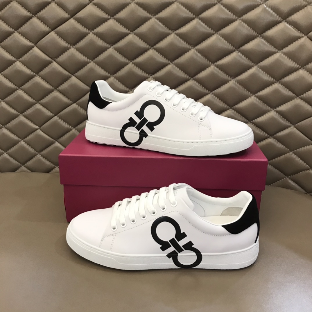 Ferragamo Gancini Sneaker - everydesigner