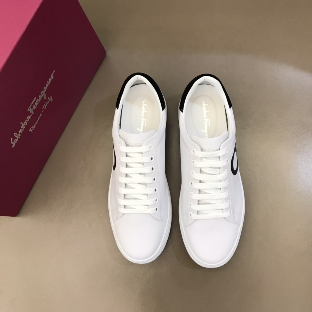 Ferragamo Gancini Sneaker - everydesigner