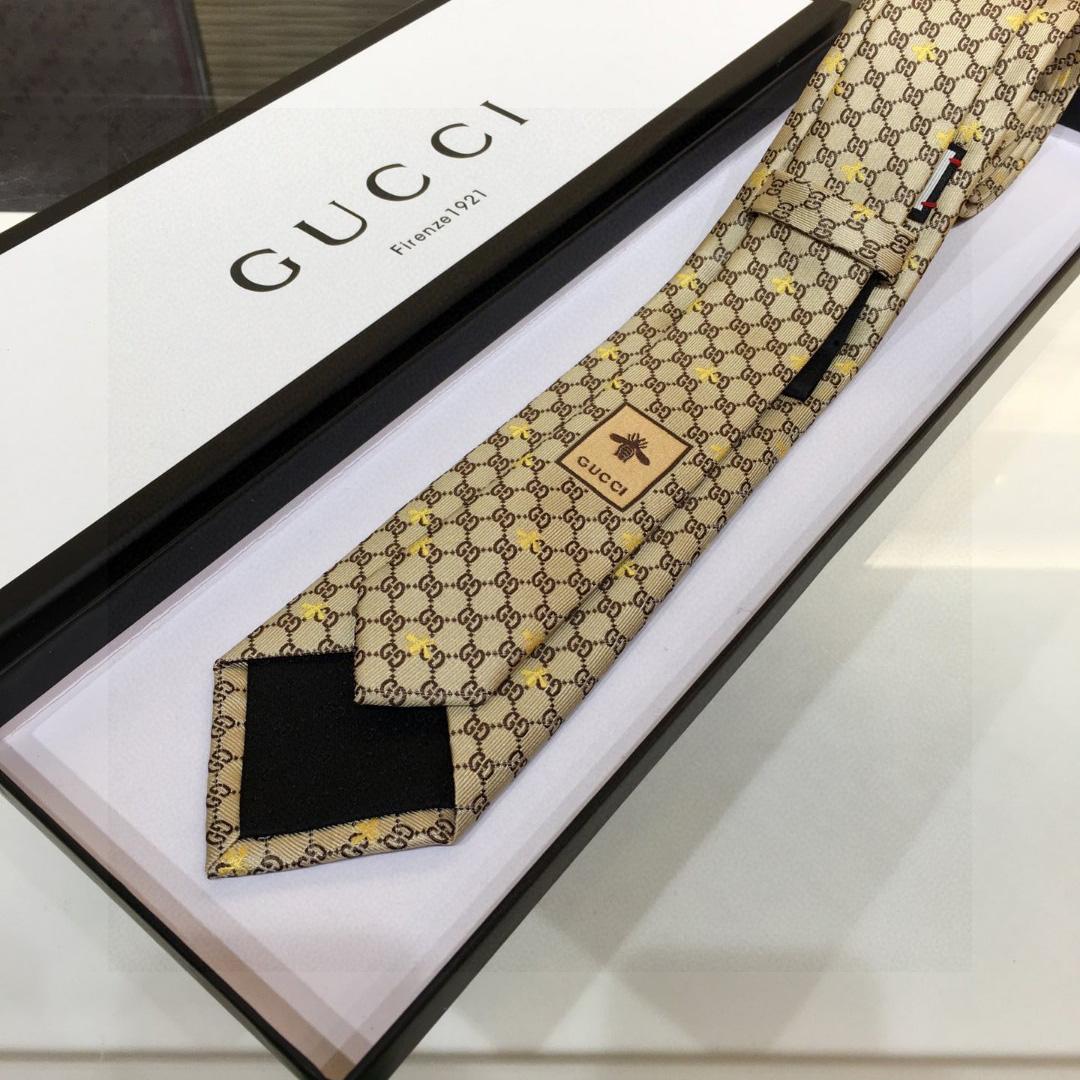 Gucci GG Bees Silk Tie - everydesigner