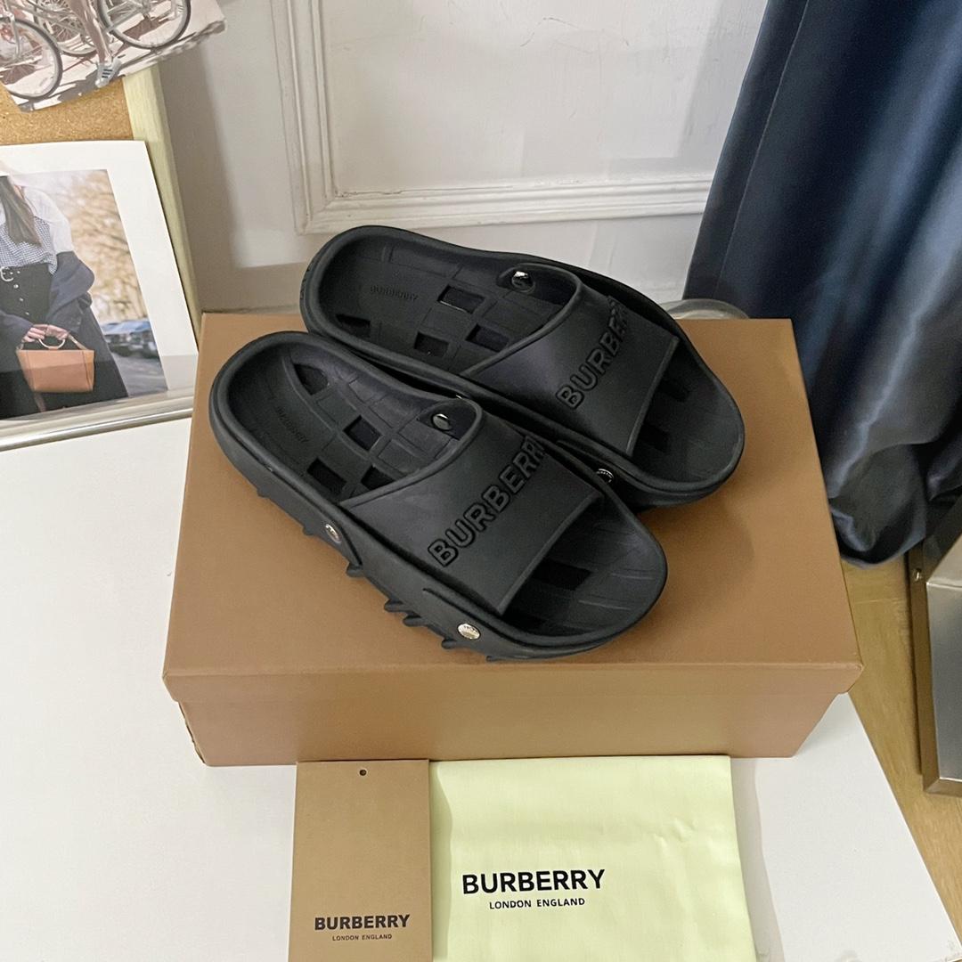 Burberry Bucklow logo slides - everydesigner