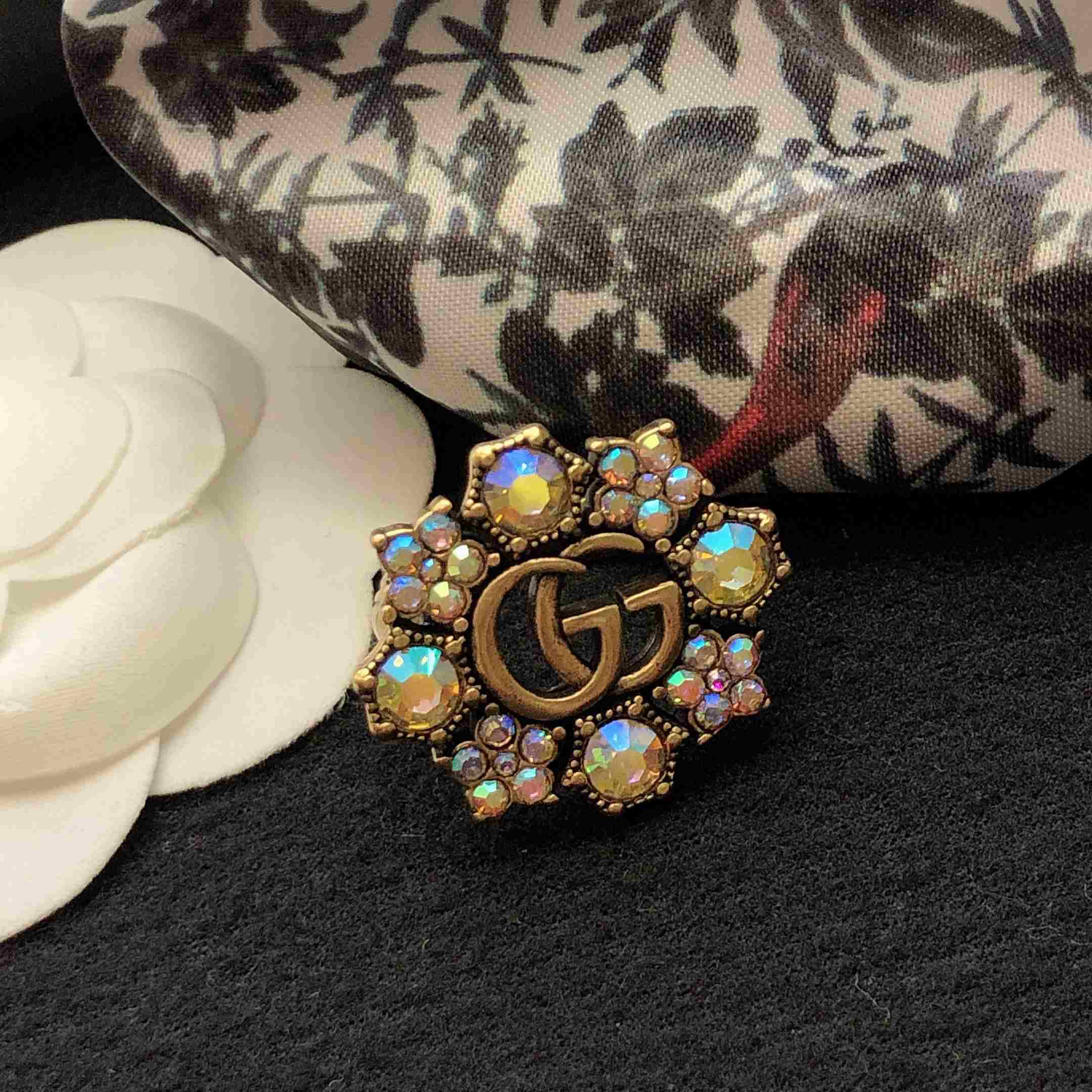 Gucci Double G Crystal Flower Ring - everydesigner