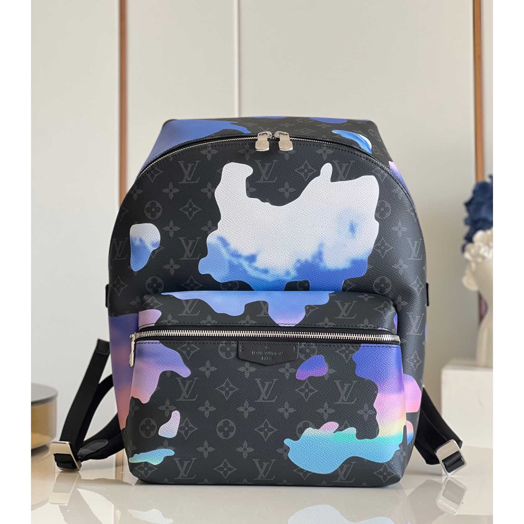 Louis Vuitton Discovery Backpack (30x40x20cm) - everydesigner