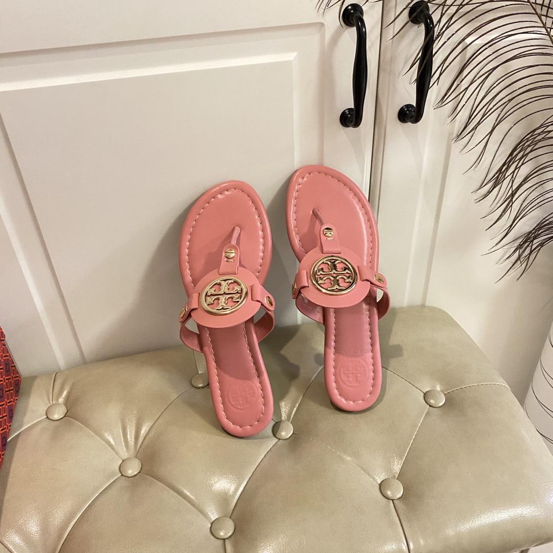 Tory Burch Leather Thong Sandals  - everydesigner