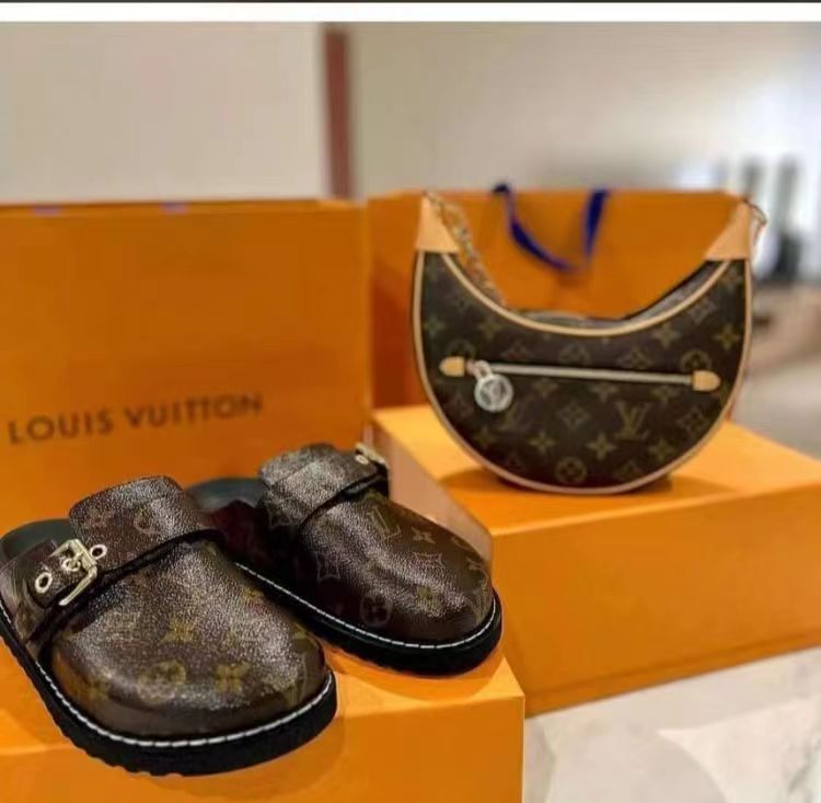 Louis Vuitton LV Easy Mule     - everydesigner