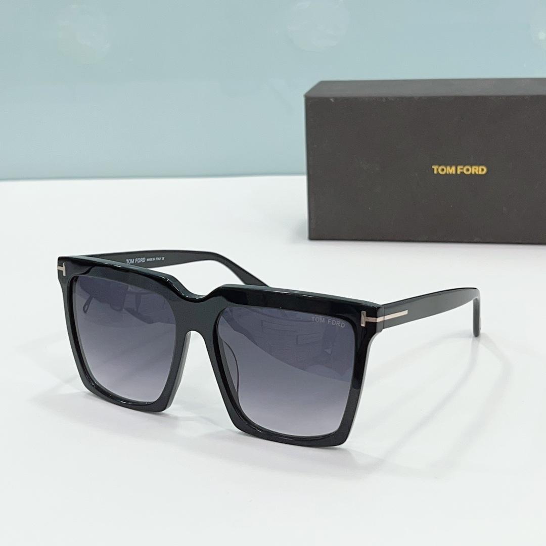 Tom Ford Polarized Sabrina Sunglasses - everydesigner