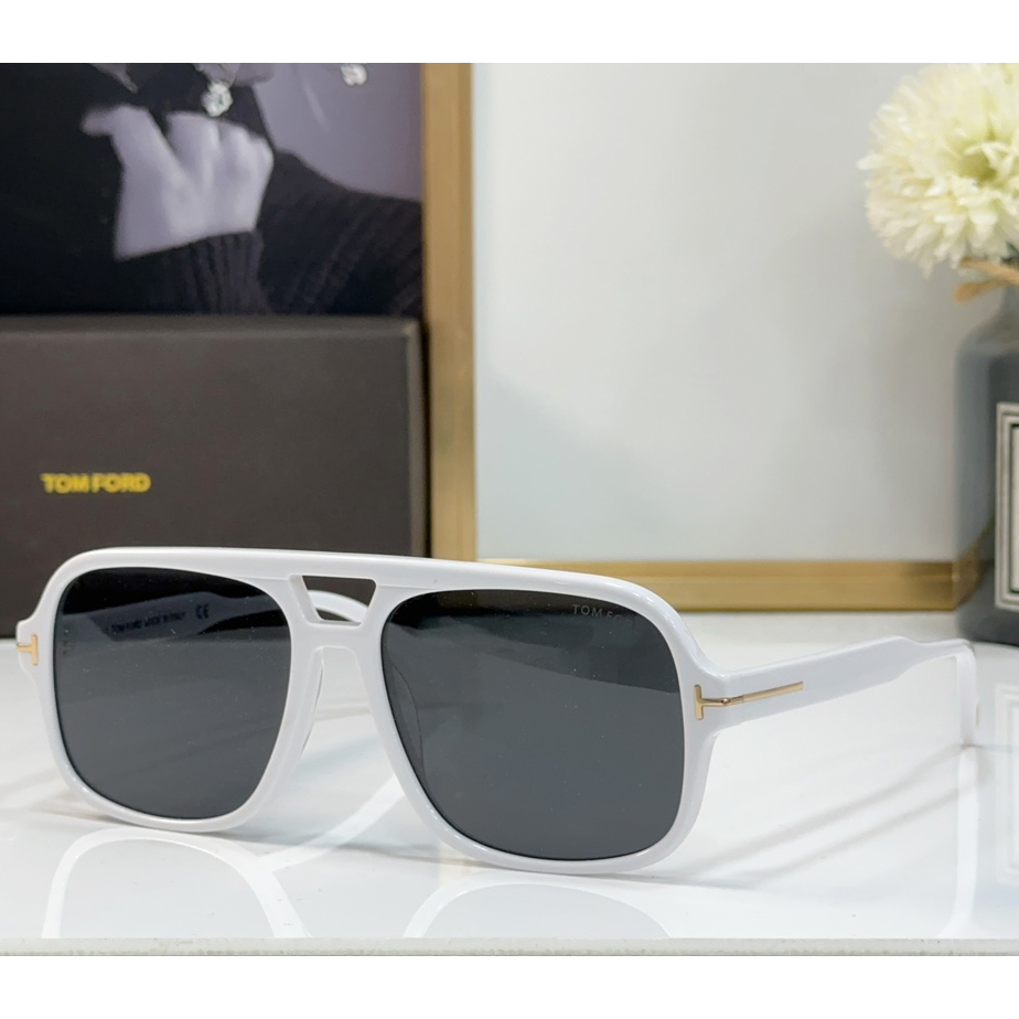 Tom Ford Sunglasses - everydesigner