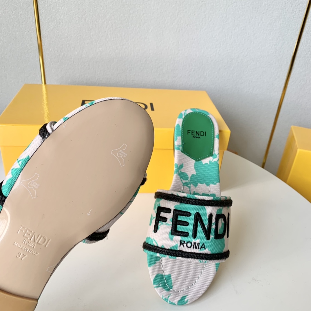 Fendi Signature Green Canvas Slides - everydesigner