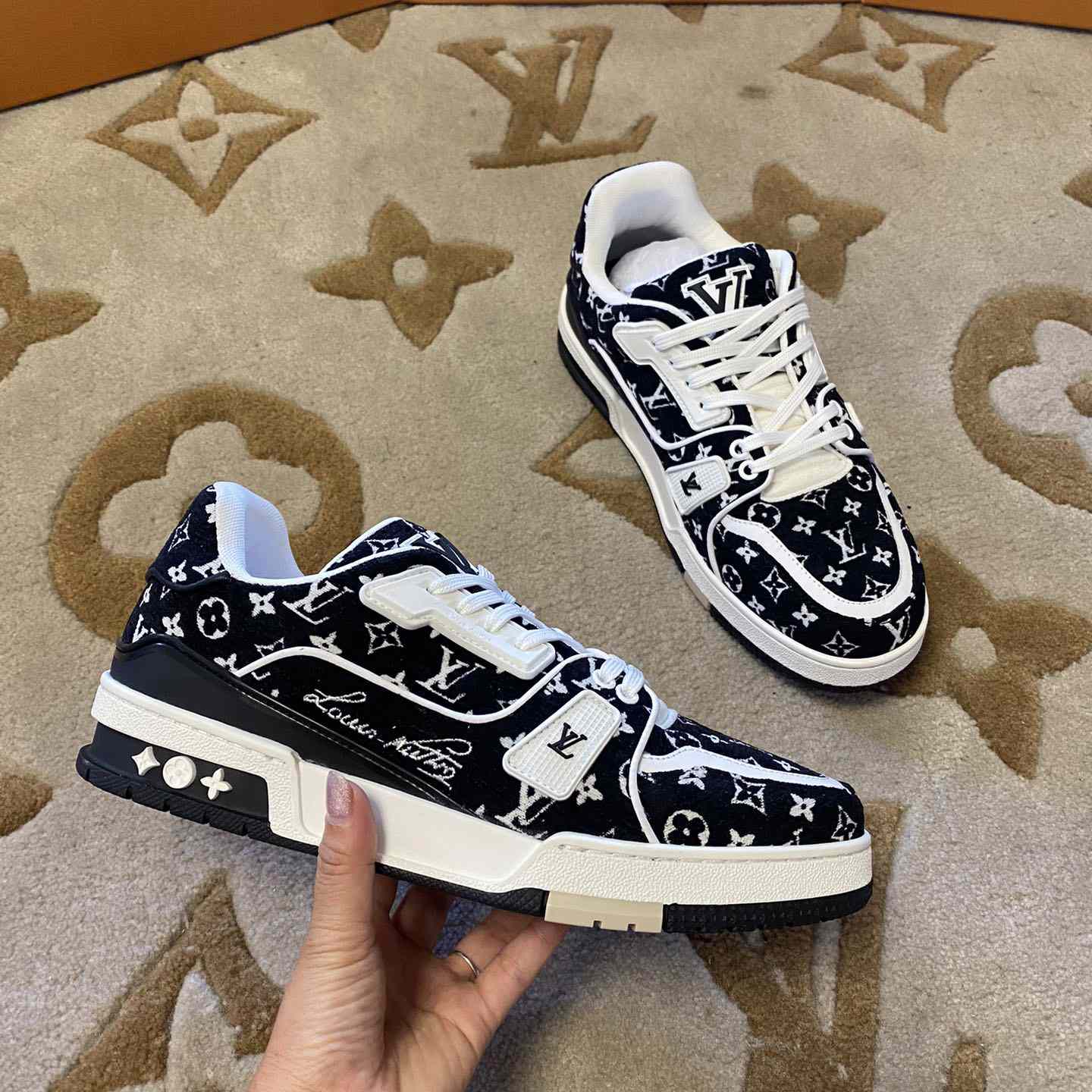 Louis Vuitton LV  Trainer Sneaker        - everydesigner