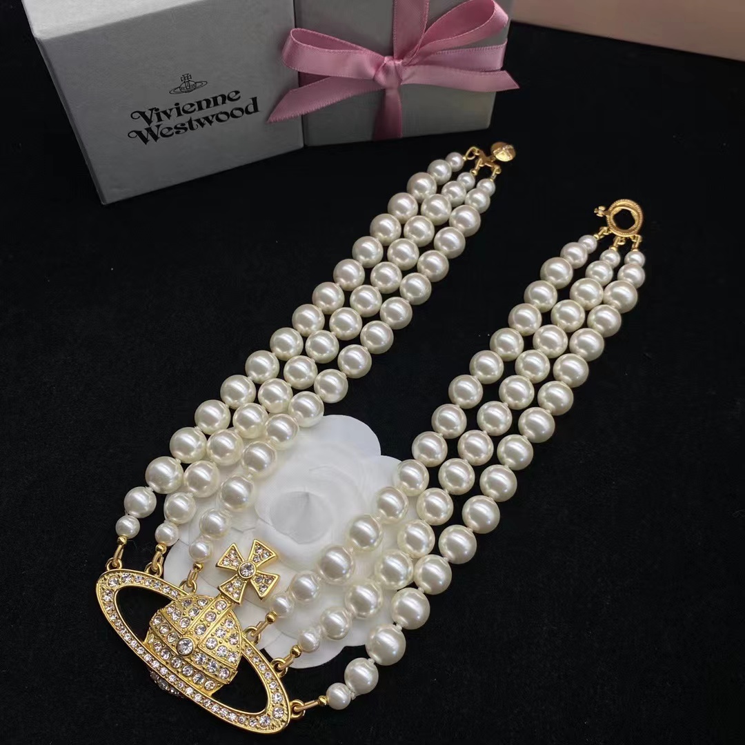 Vivienne Westwood Bas Relief Gold-tone and Faux Pearl Choker - everydesigner