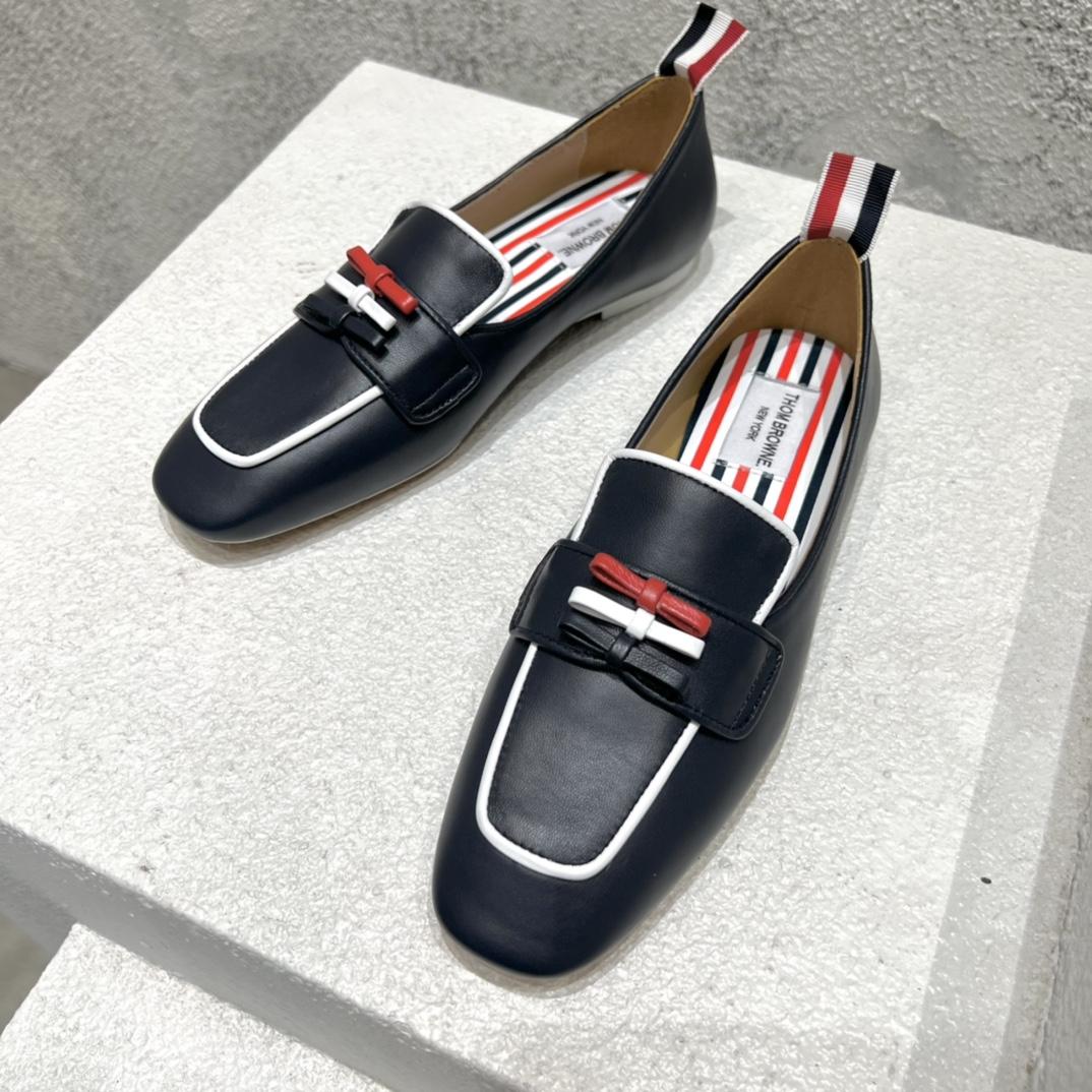 Thom Browne Navy Calf Leather Flexible Leather Sole 3-bow Loafer - everydesigner