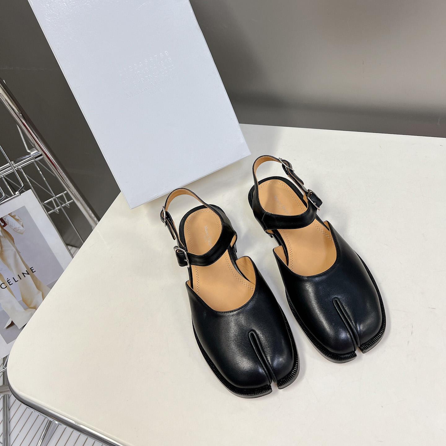 Maison Margiela Tabi Sandals - everydesigner