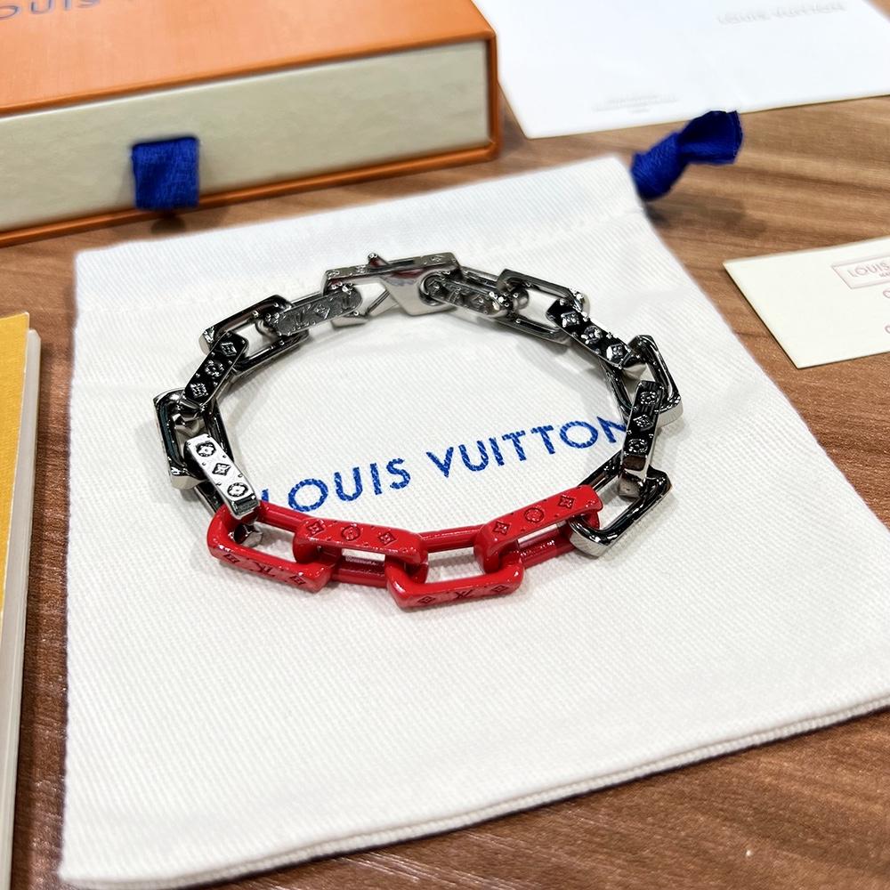 Louis Vuitton Monogram Chain Bracelet    MP3199 - everydesigner