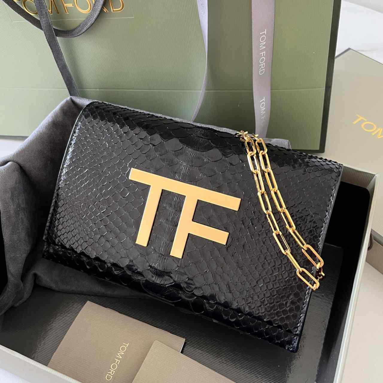 Tom Ford Leather TF Bag (21-13-6cm) - everydesigner