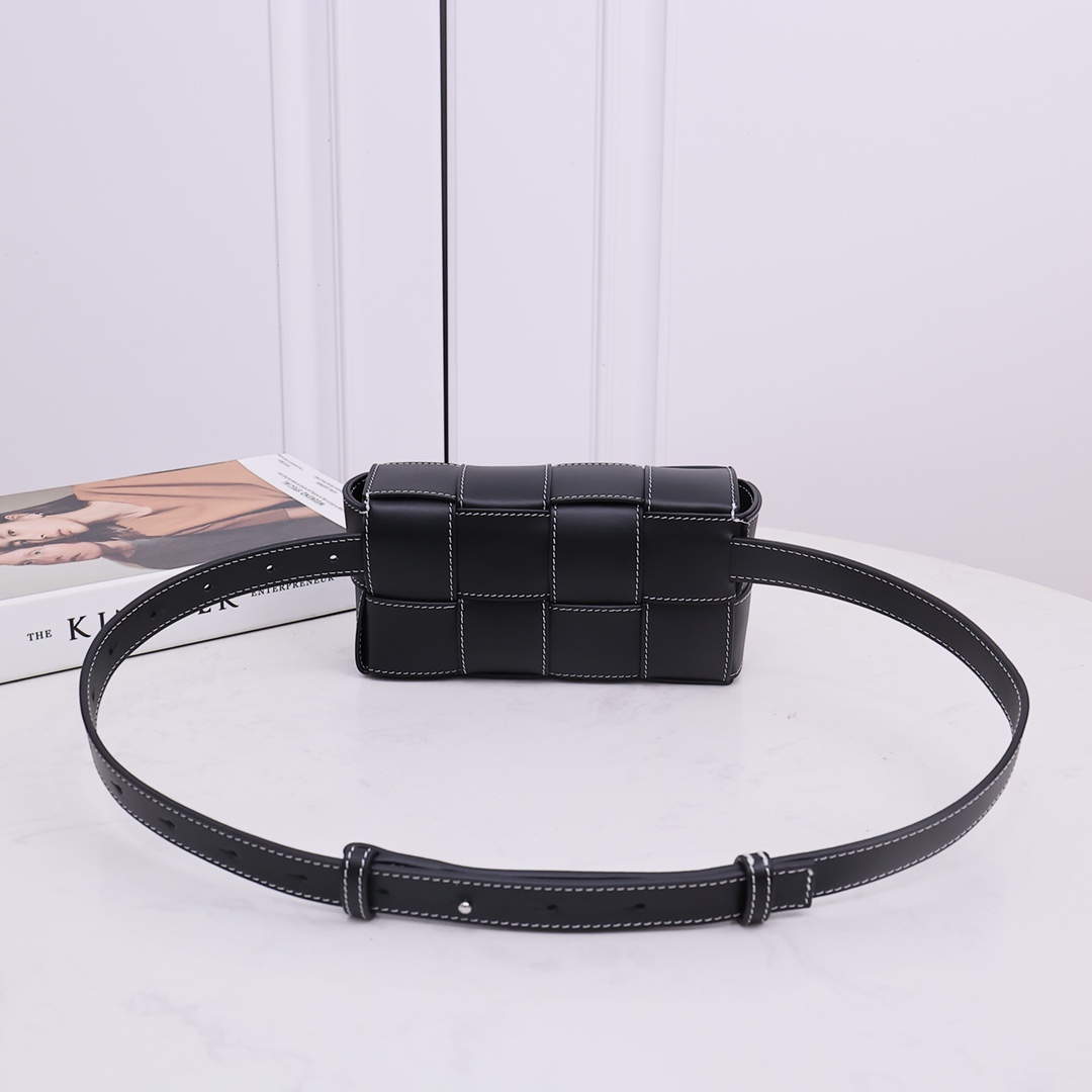 Bottega Veneta Cassette Belt Bag - everydesigner