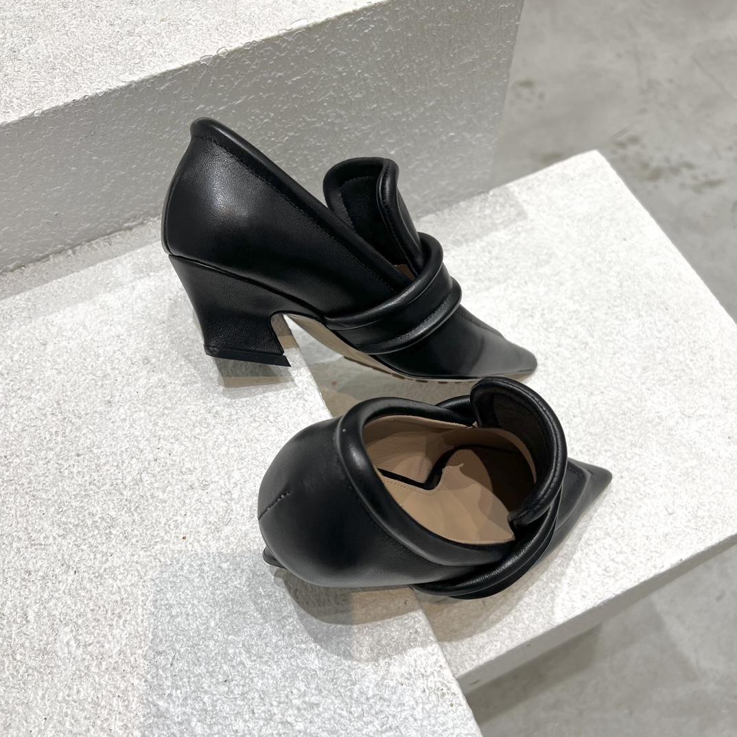 Bottega Veneta Spada Pump - everydesigner