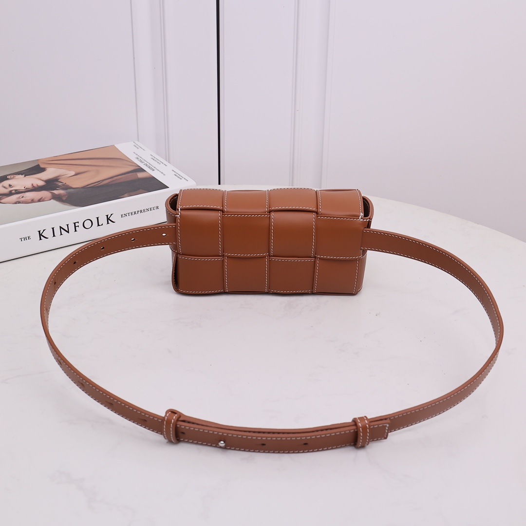 Bottega Veneta Cassette Belt Bag - everydesigner