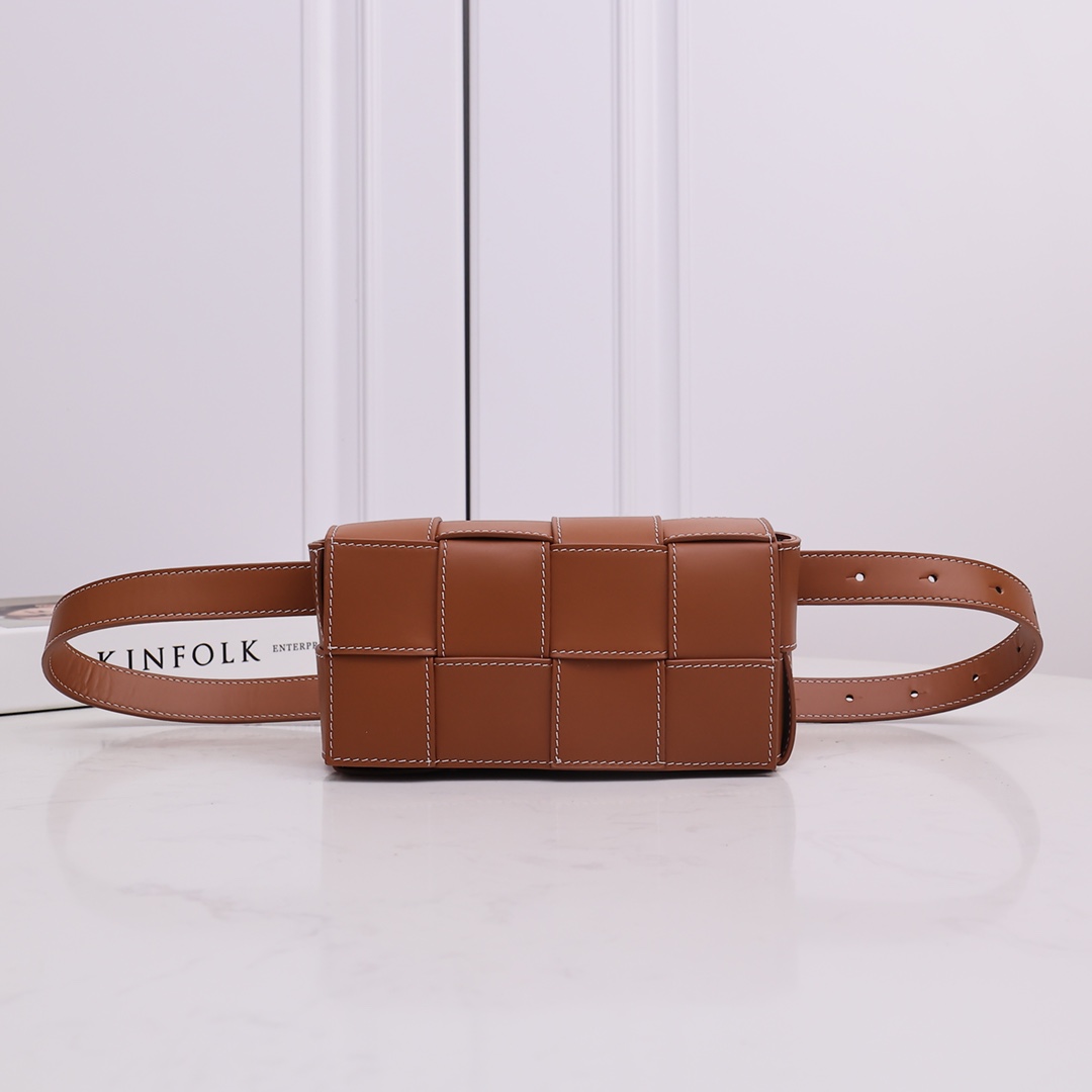 Bottega Veneta Cassette Belt Bag - everydesigner