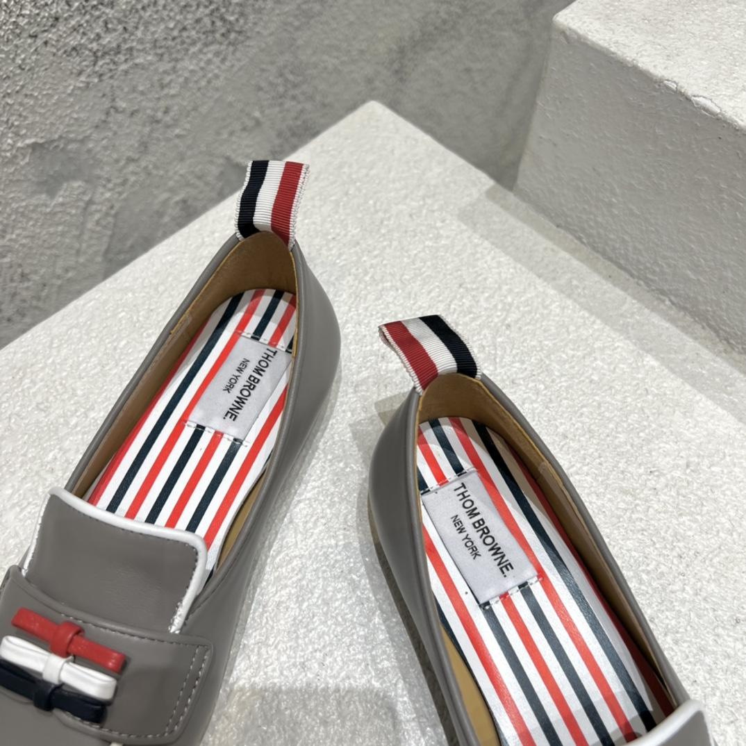 Thom Browne Bow-detail Flat Loafers - everydesigner