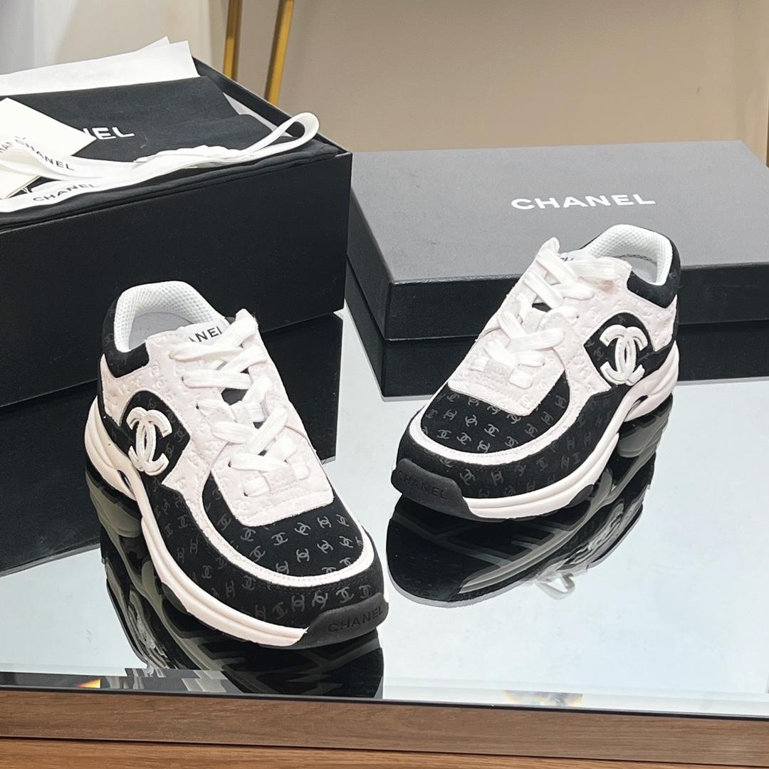 Chanel Sneakers - everydesigner