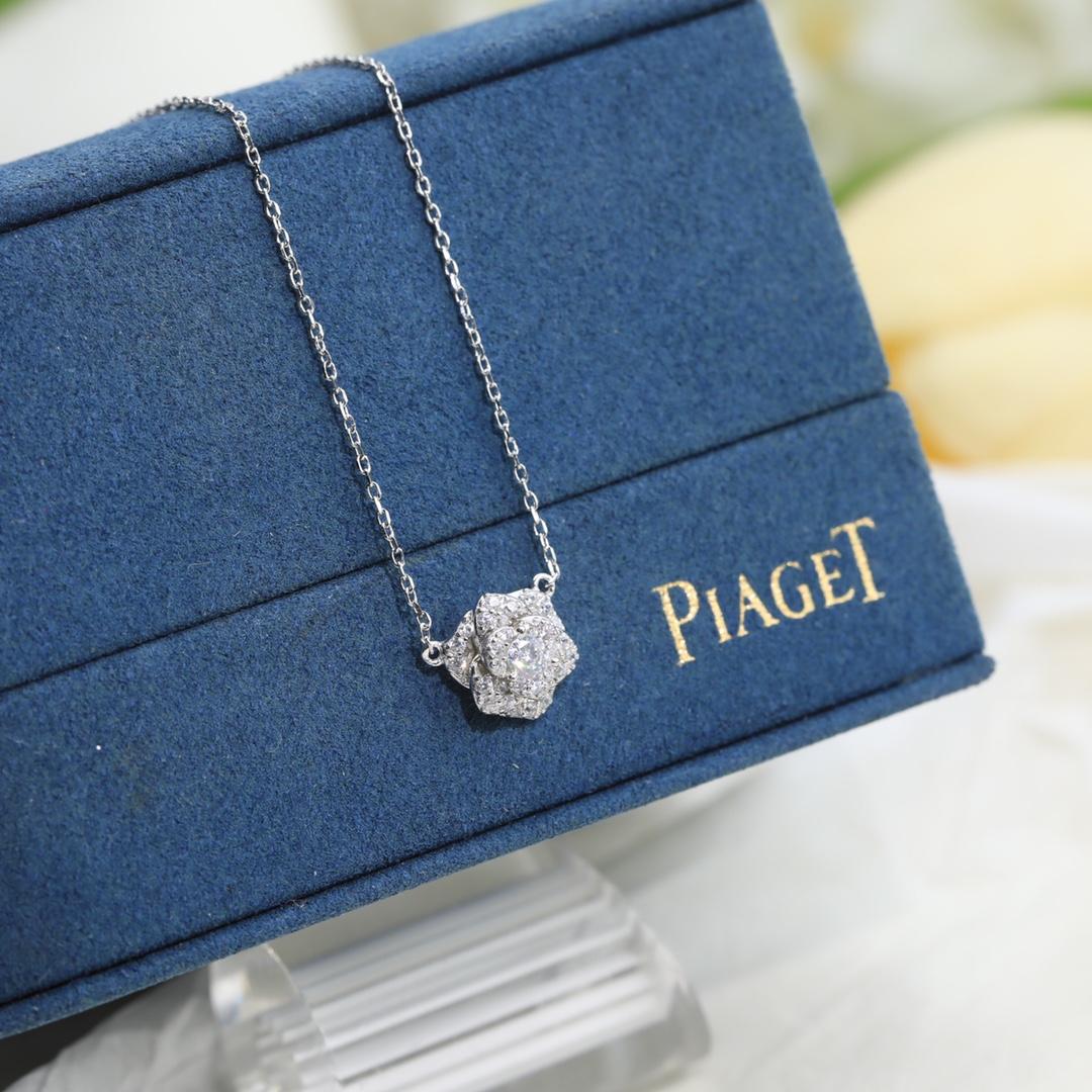 Piaget Rose Pendant - everydesigner