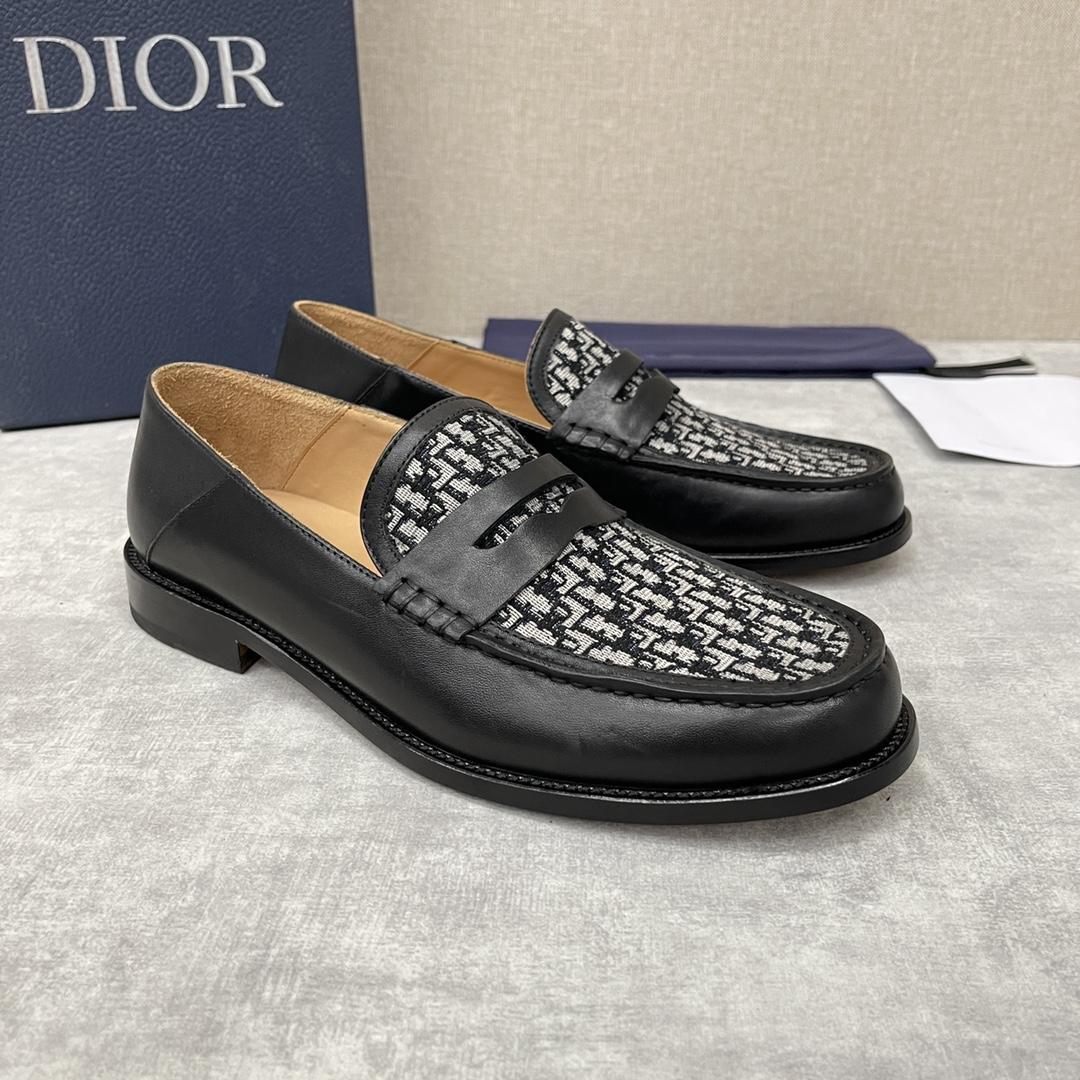 Dior Explorer Loafer - everydesigner