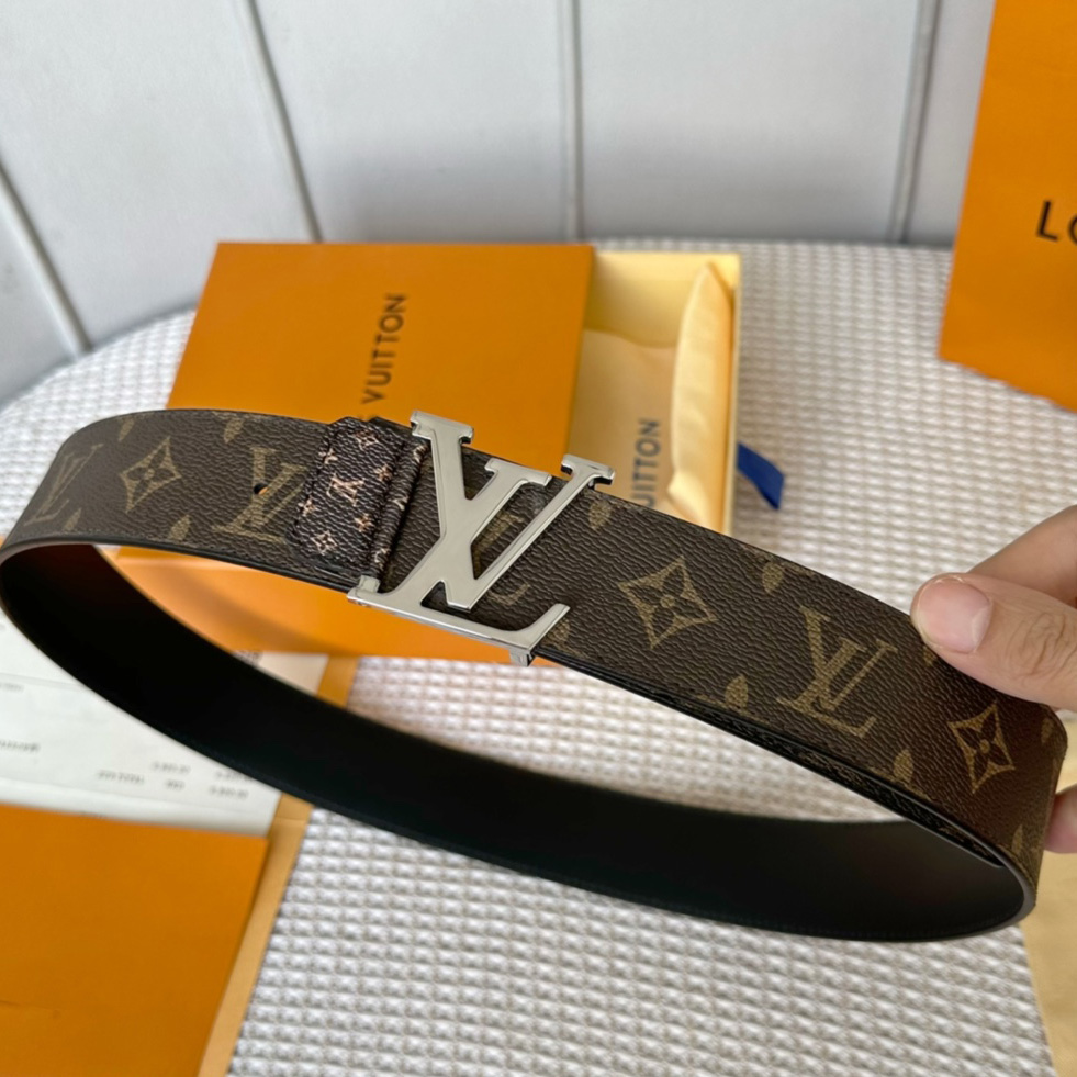 Louis Vuitton LV Tag 40MM Reversible Belt     M0686Q - everydesigner