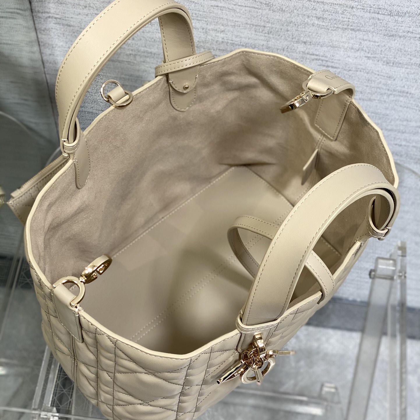 Dior Medium Dior Toujours Bag - everydesigner