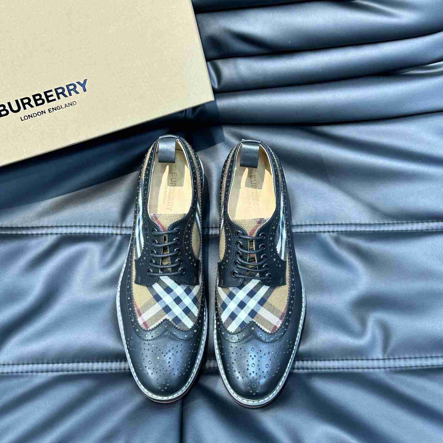 Burberry Vintage Check Paneled Derby Shoes - everydesigner