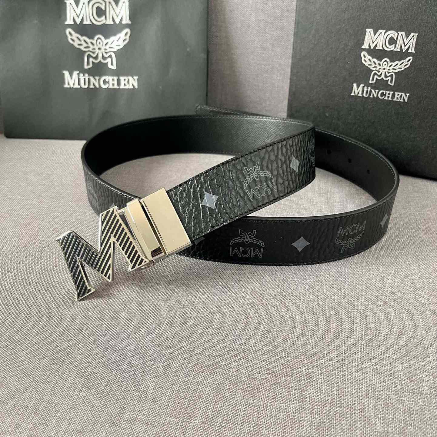 MCM Reversible Belts  - everydesigner